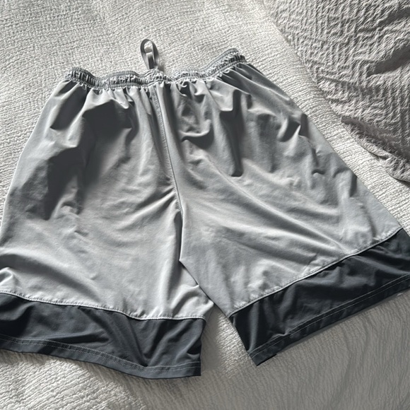 Men’s size large under armour shorts bundle - Picture 3 of 5